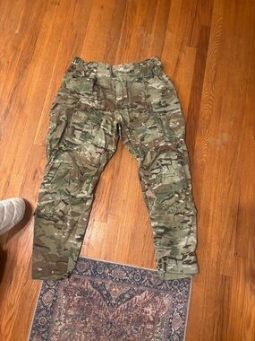 Men's Camo Cargo Pants in Multi-Green